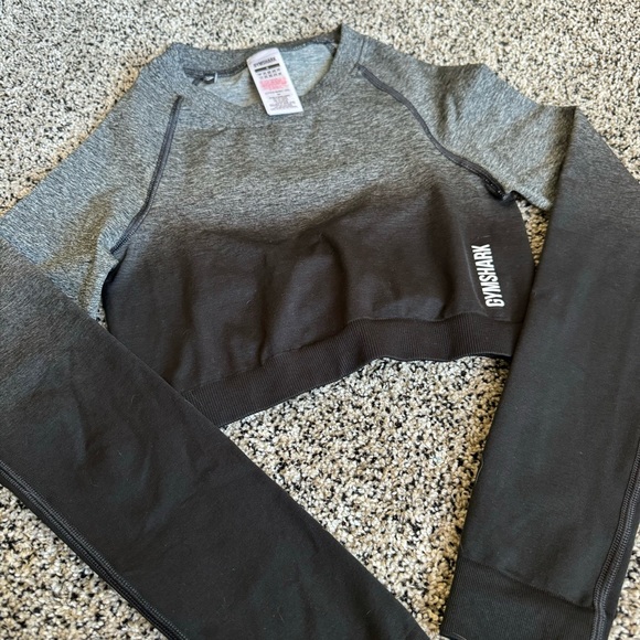 New Gymshark Adapt Ombré Long sleeve crop Small seamless black grey, ruched back - Picture 5 of 5